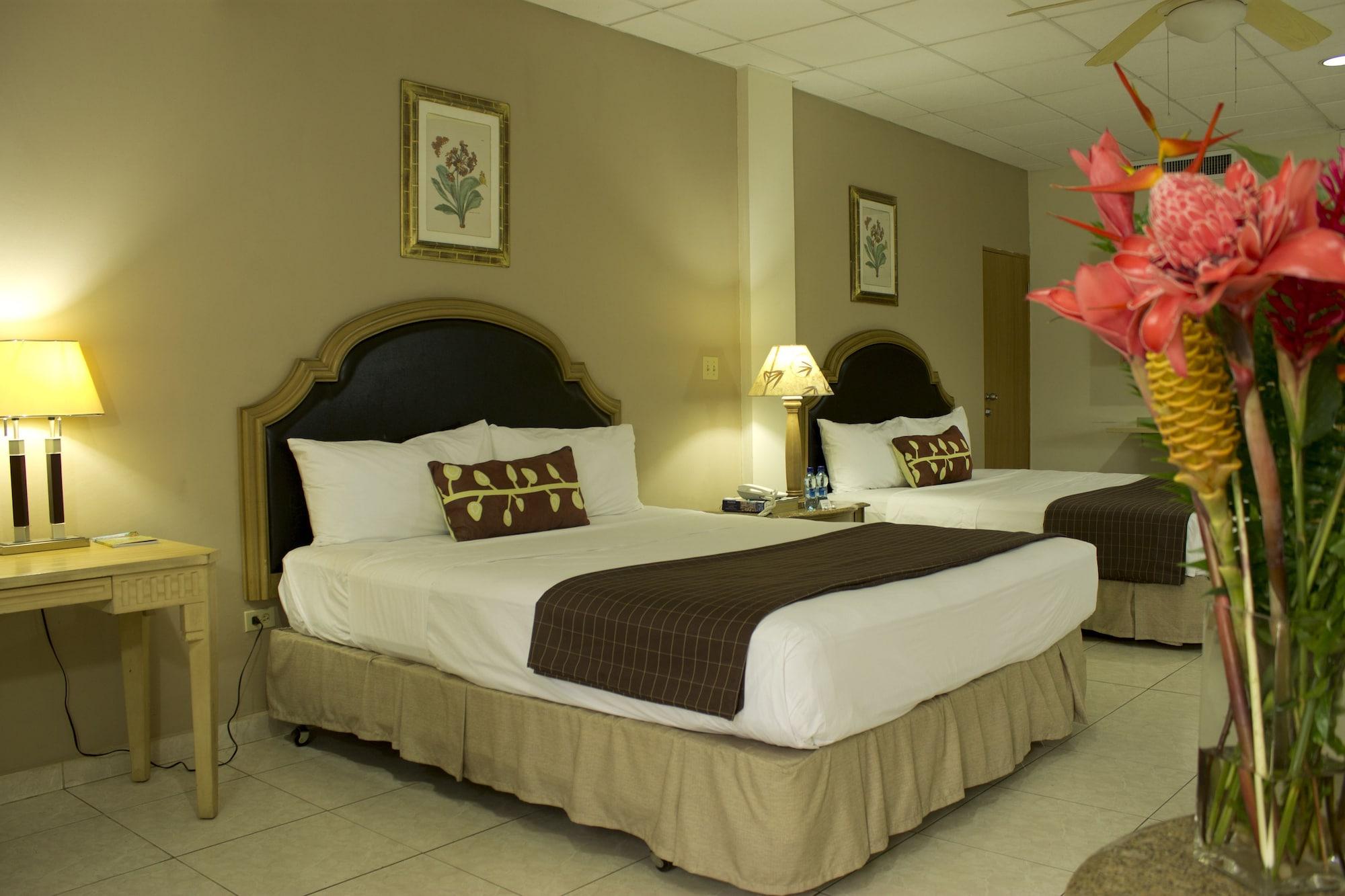 Hotel Avalon Grand 3*