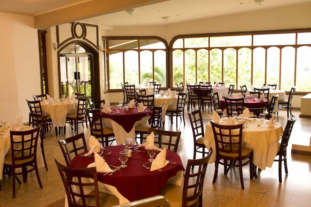 Avalon Grand 3*