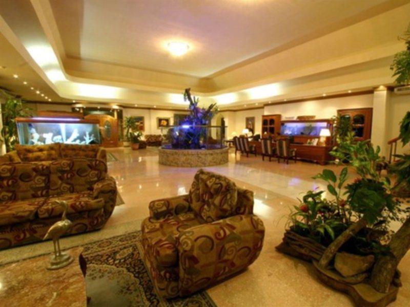 Hotel Avalon Grand 3*